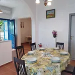 Aperanto House In Arnados, Tinos