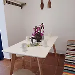 Aperanto House In Arnados, Tinos
