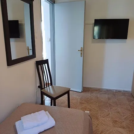 Aperanto House In Arnados, Tinos