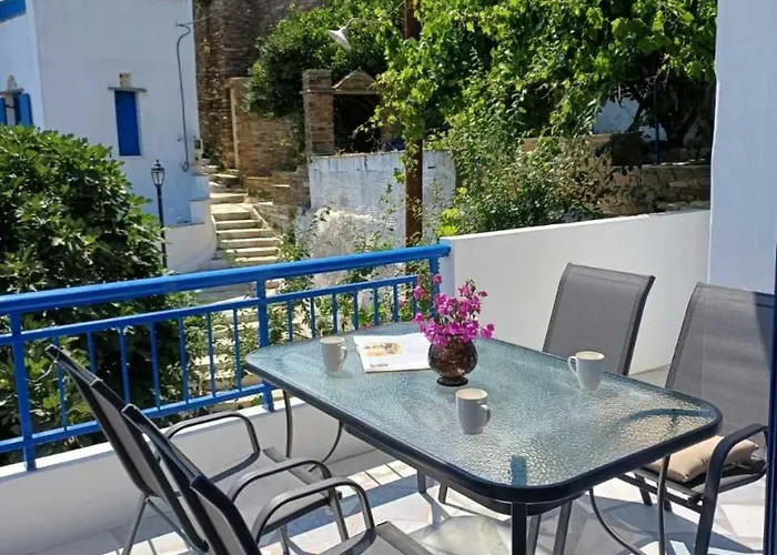 Aperanto House In Arnados, Tinos Ferienhaus
